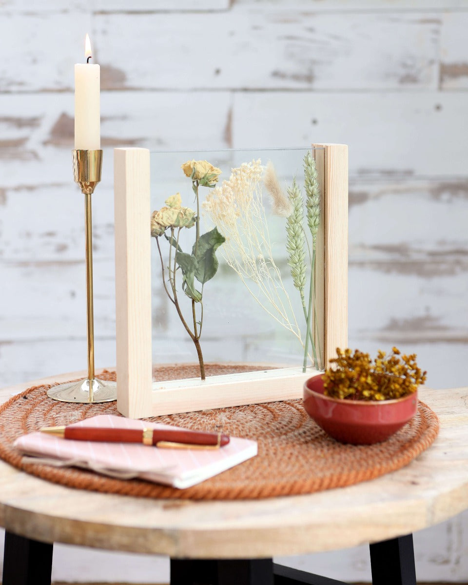 Support en bois pour les fleurs séchées, etc. 21cm de haut (1 pièce.) [IFS-29662]