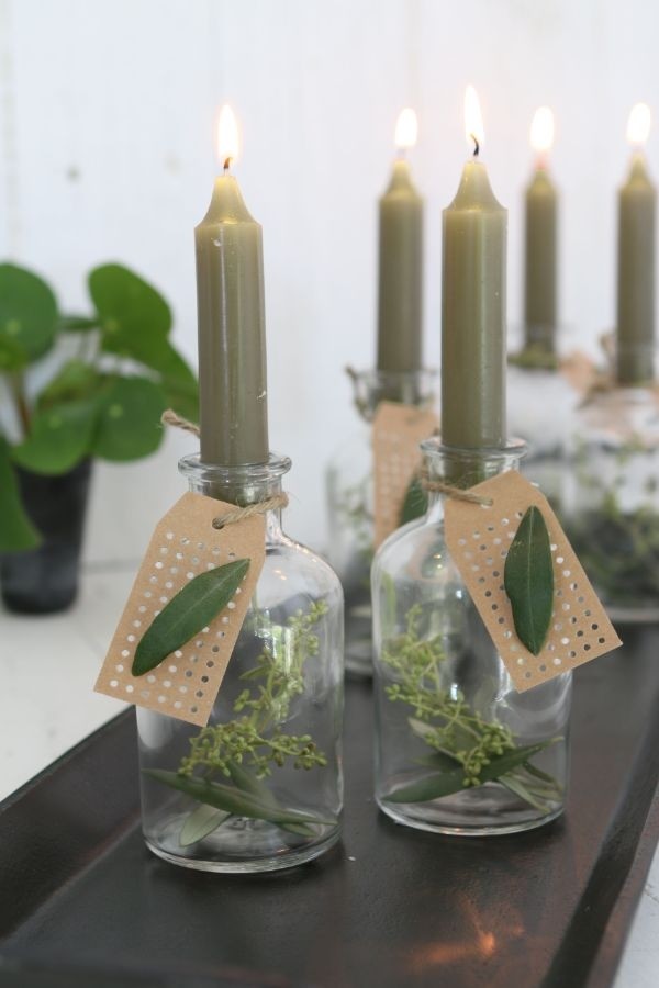 Bougie effilée Vert sapin, 11 cm de haut (lot de 7 pièces) [IFS-32160]