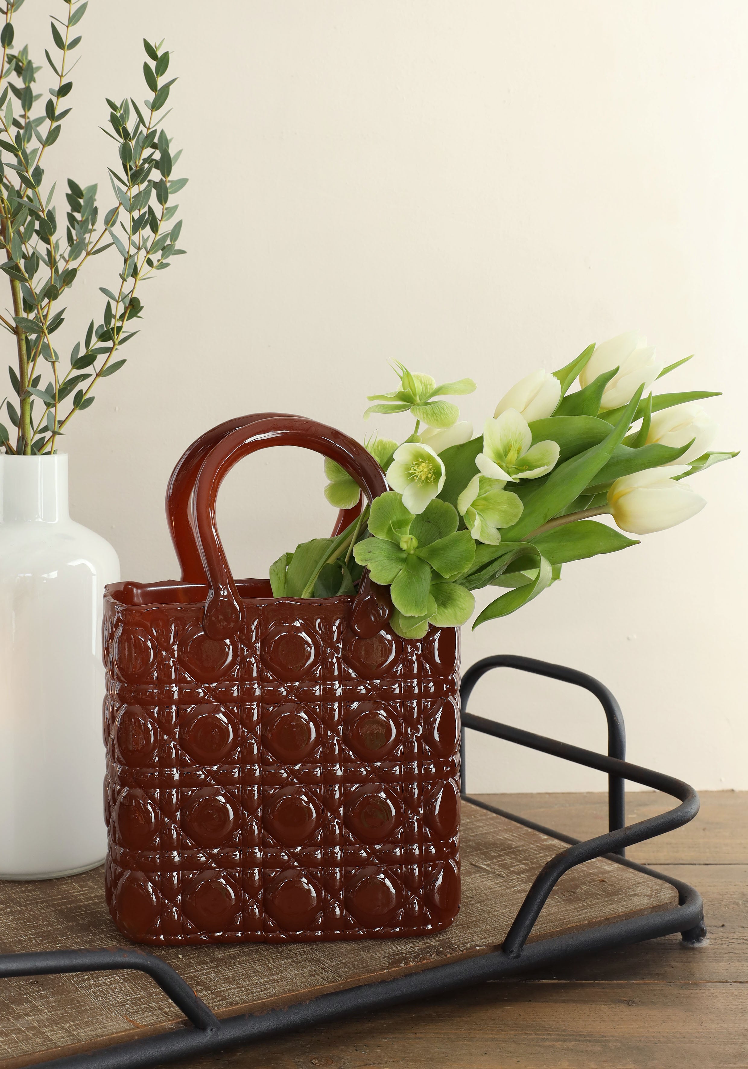 Vase sac à main Elysee poignée en verre L.19 x l.11 x H.28 cm acajou (1 pc) [IFS-37246]