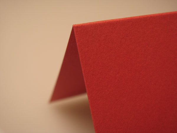 Carte "Basis" Vierge Rouge 17.8 x 12.4cm (50 pièces) [PC018]