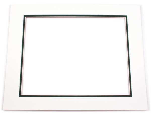 Double Passe Partout Ivoire/Vert Foncé 19 x 29cm pour le découpage intérieur. 30.5 x 40.6cm (10 Pièces) [MD20105]